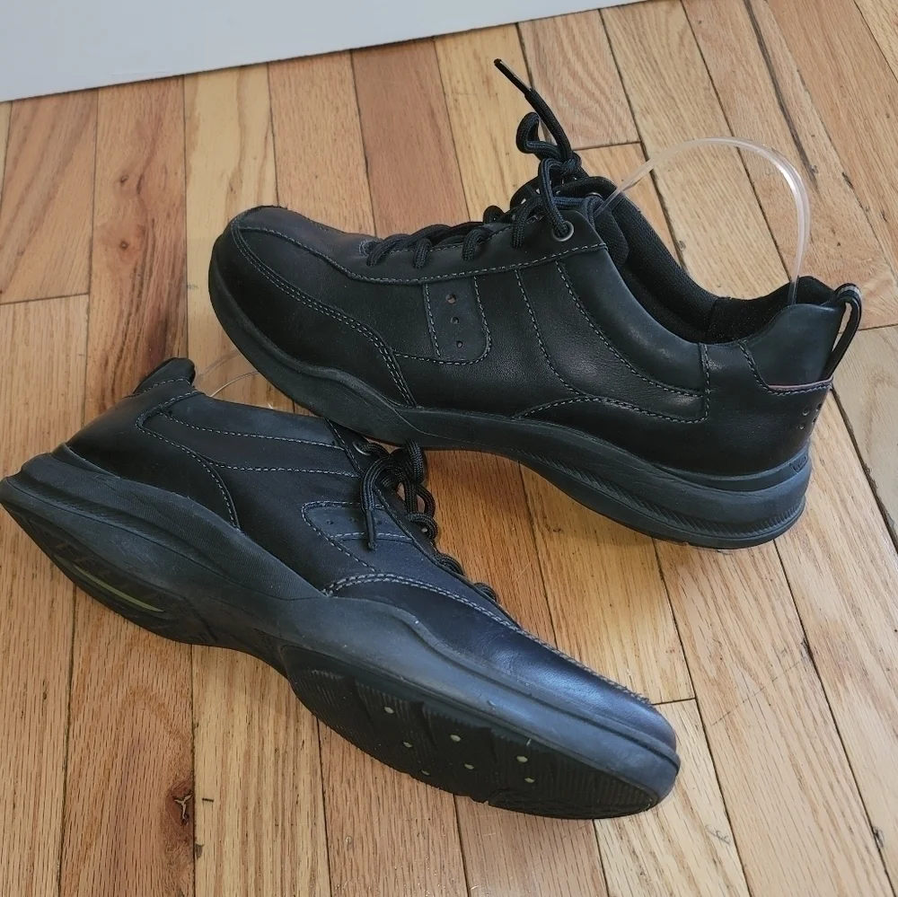 Clark's Wave Walk Shoes
